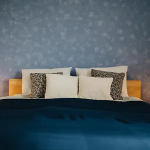Magas-lak Apartman
